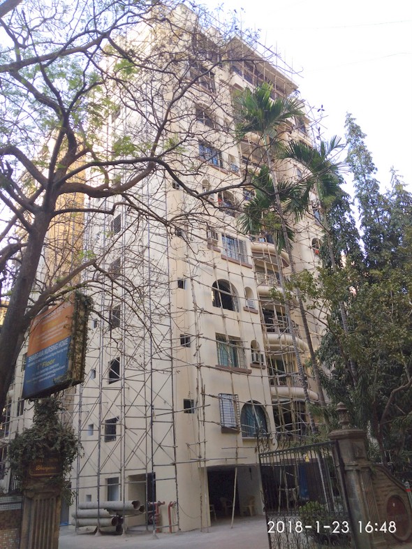 Main - Exclusive, Santacruz West